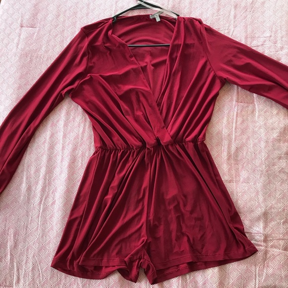 Silky Red Playsuit 🌺 Women Large - Picture 4 of 5
